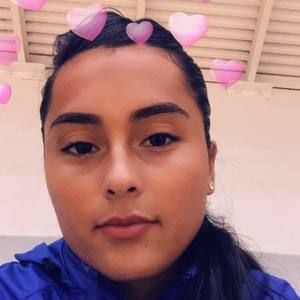 Meet your Posher, Esthefanny